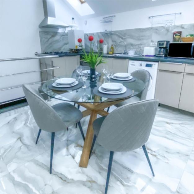 The Residence Of Silver Sky House Timisoara Bagian luar foto