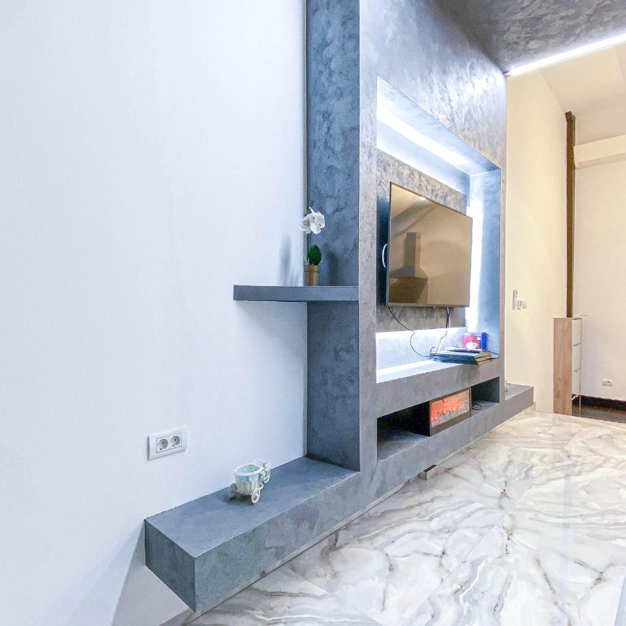 The Residence Of Silver Sky House Timisoara Bagian luar foto